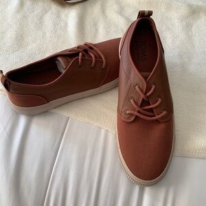 TOMS leather/Canvas sneakers